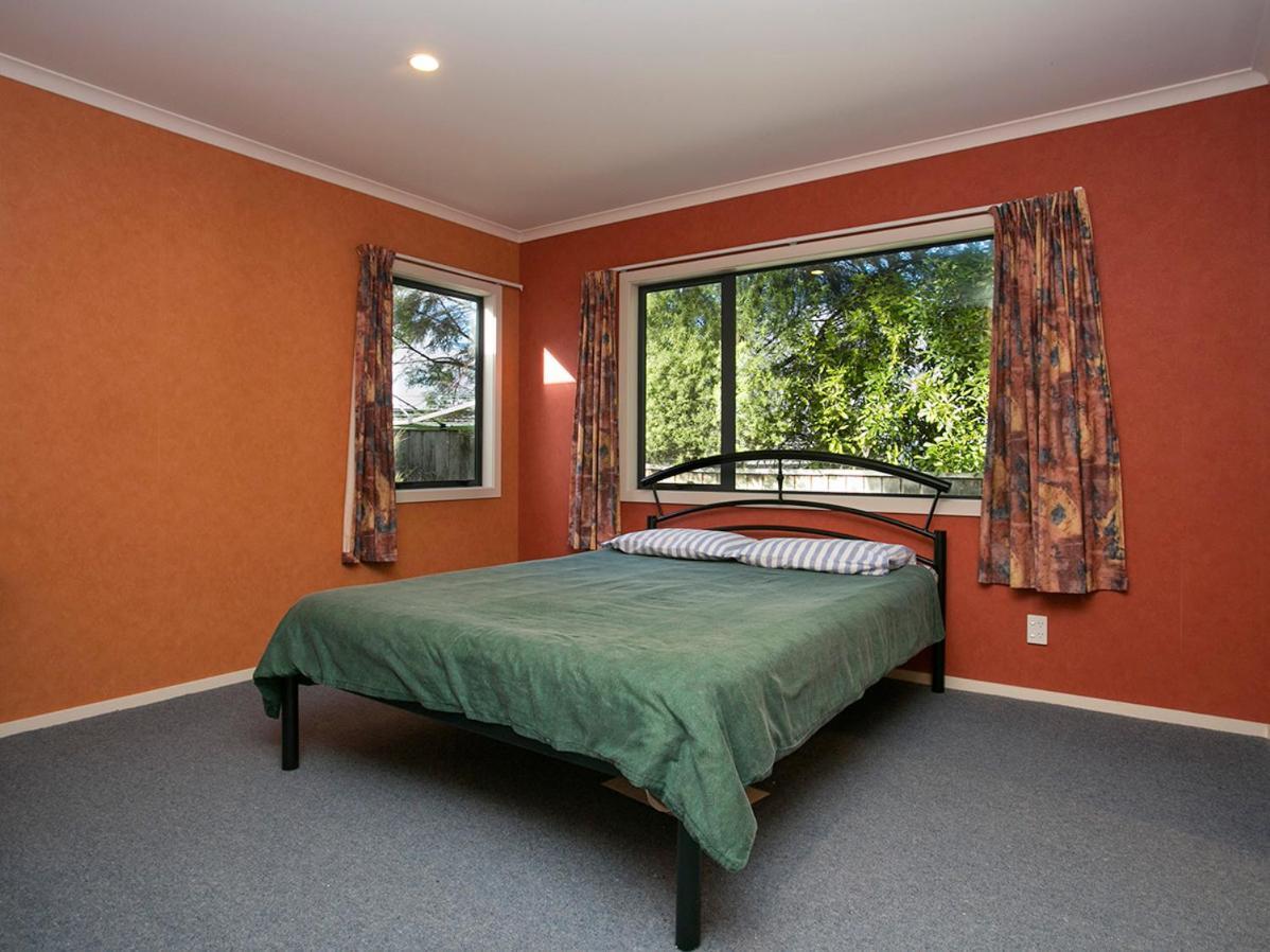 Laid Back On Lakewood - Taupo Holiday Home Exterior foto